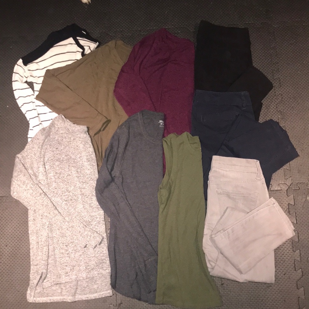 *SOLD* Old Navy/Hollister Bundle